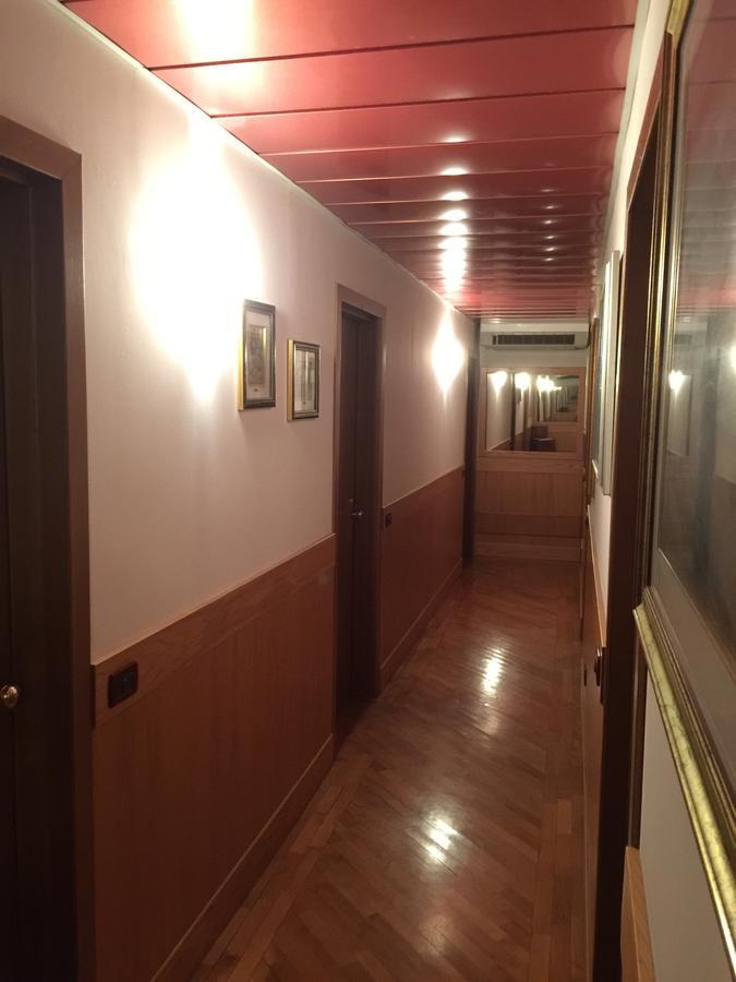 Hotel Ristorante Il Pirata San Vito di Leguzzano Dış mekan fotoğraf